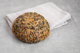 Spelt-Kamut-brood noten Spelt-Kamut-brood noten